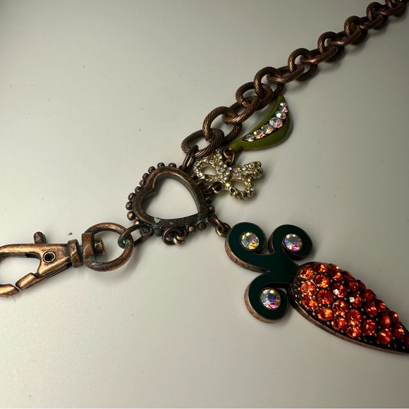 Rare Betsey Johnson! Vintage Crystal Vegetable Charm Bracelet - Picture 6 of 11